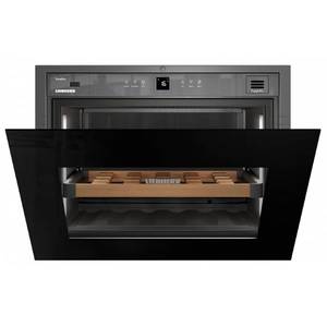 Винный шкаф Liebherr WKEgb 582