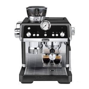 Рожковая помповая кофеварка DeLonghi La Specialista EC 9335.M