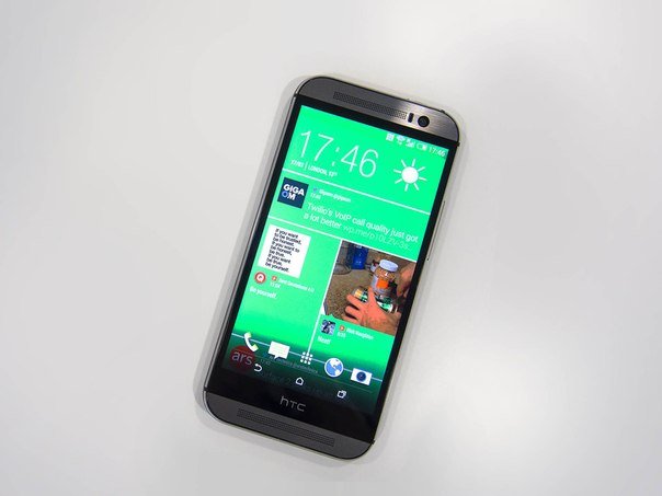 HTC One (M8)